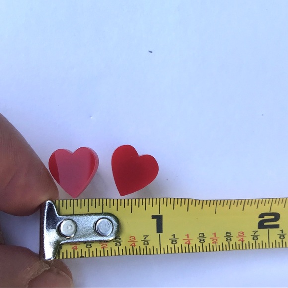 [un]possible cuts red heart stud earrings - Picture 4 of 4